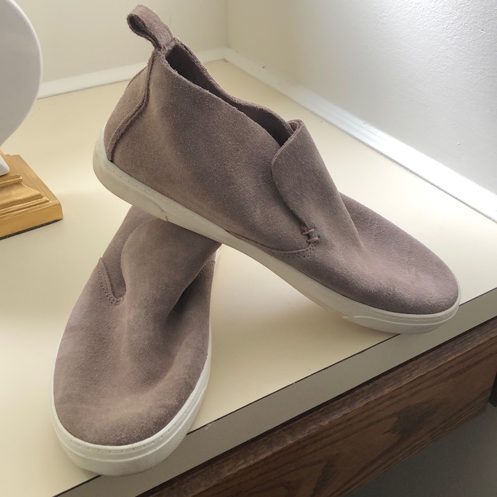 Women’s suede slip on sneakers